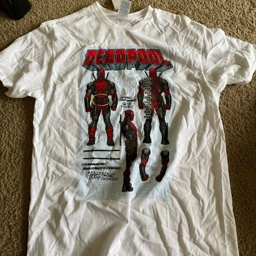 Marvel Deadpool Tshirt NWT